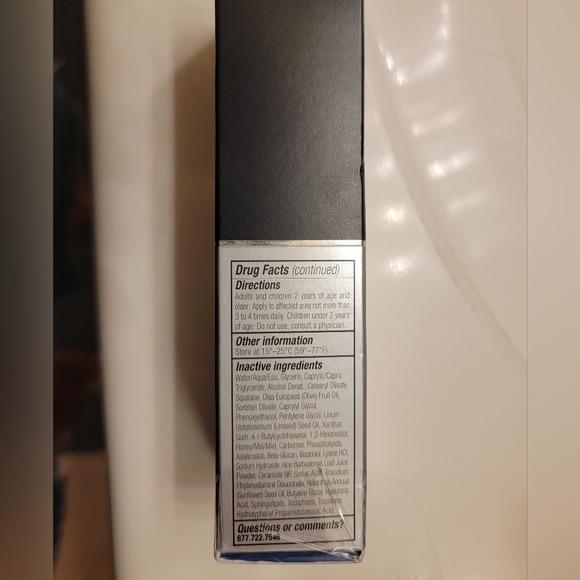 PCA Skin CliniCalm 1% - Picture 2 of 3